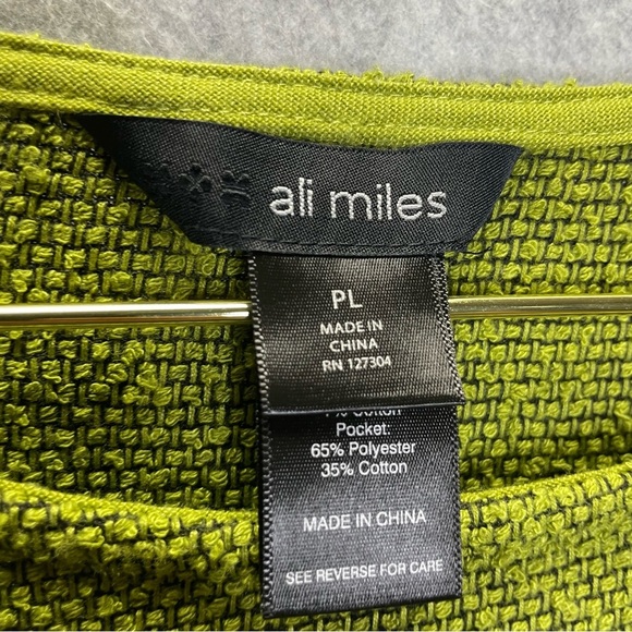 Ali Miles Vibrant Green Textured Tunic with Pocket - Picture 3 of 6